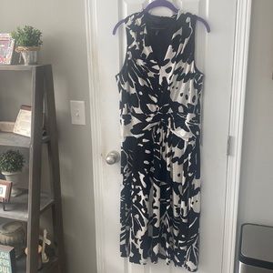 White House Black Market sleeveless elastic waist dress